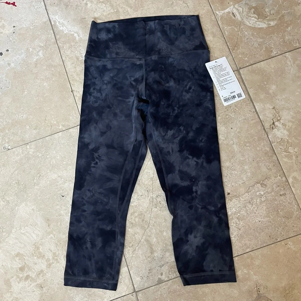 NWT lululemon align HR crop 21” diamond dye pitch grey graphite grey